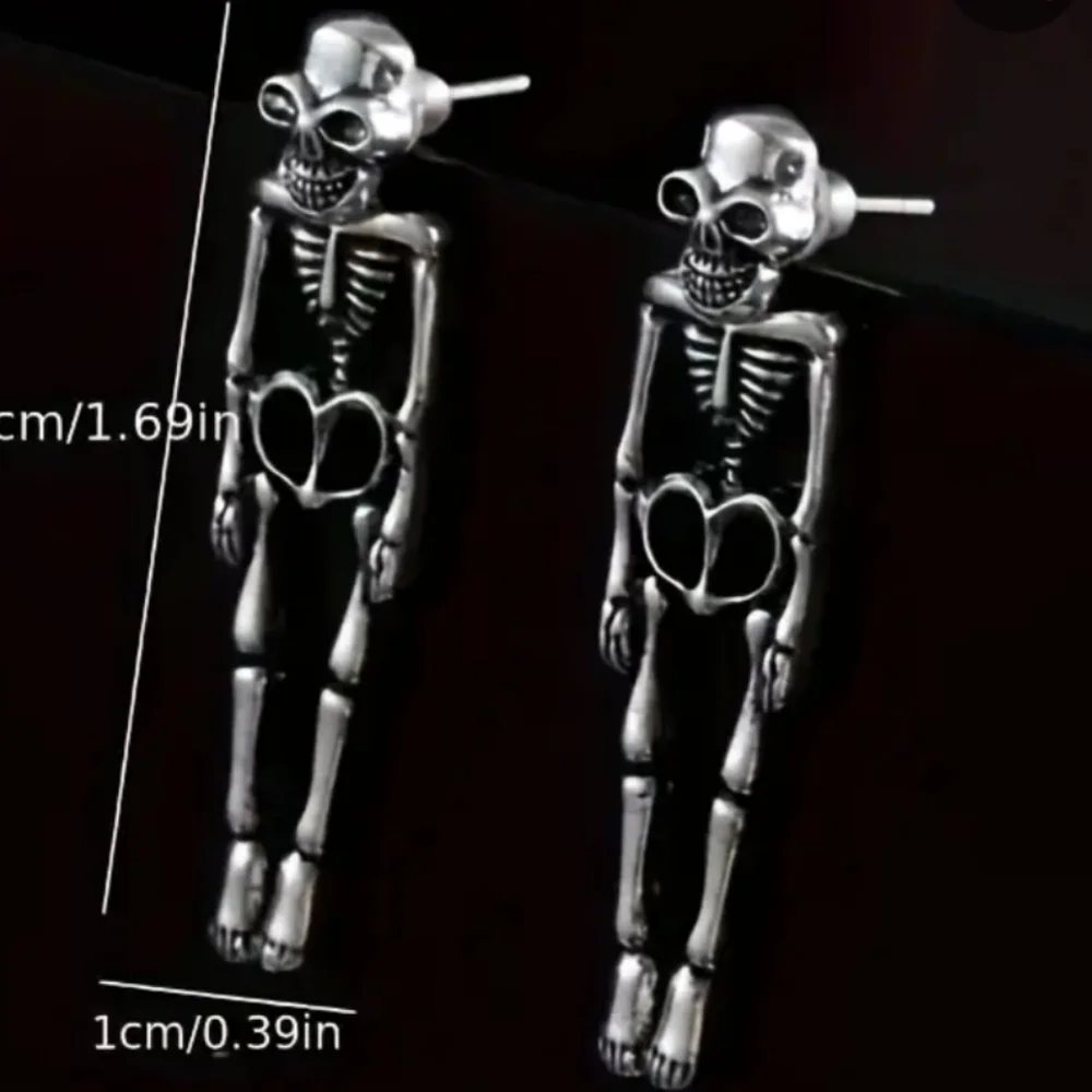 HOT TOPIC UNISEX Y2K VIBE SILVERTONE SKELETON EARRINGS NWOT